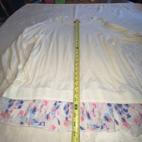 ELLE Long Sleeve Knit Sweater Tunic Top w/ Pretty Pink & Blue Floral Ruffle Hem - Picture 3 of 8